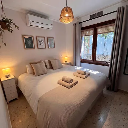 Casa El Montcel, A Unique With Roofterrace And Shared Pool