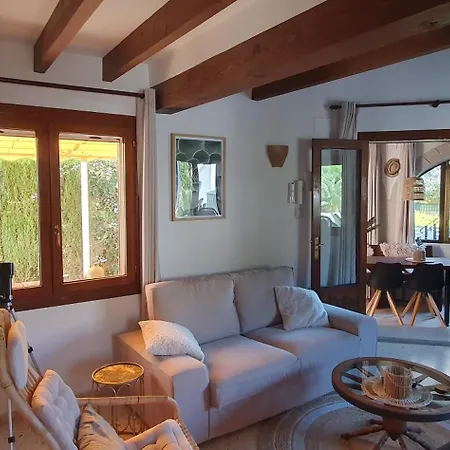 Casa El Montcel, A Unique With Roofterrace And Shared Pool دينايا
